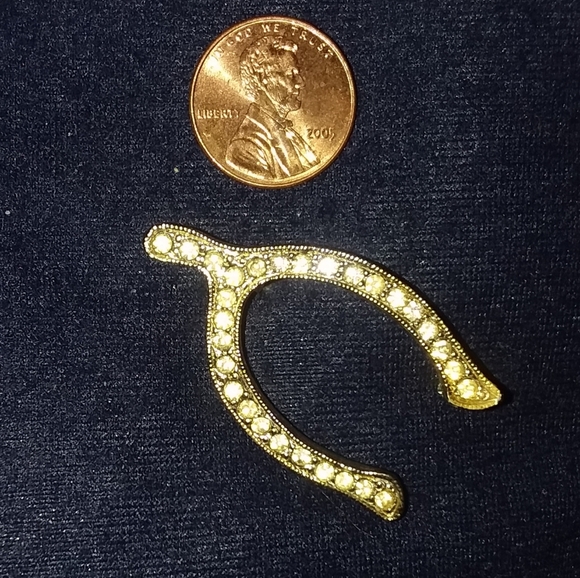 Jewelry - Beautiful Vtg. Wishbone Brooch